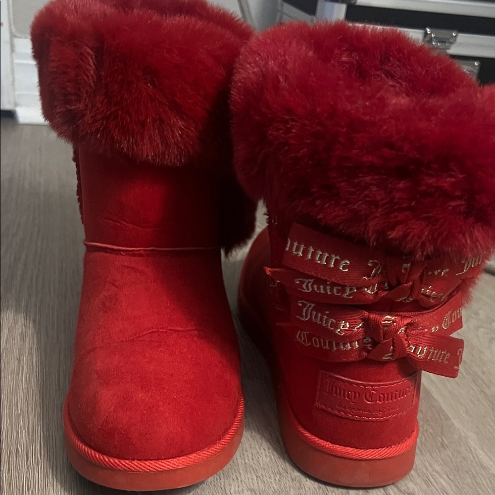 Juicy Couture Kids Fluffy Red Boots